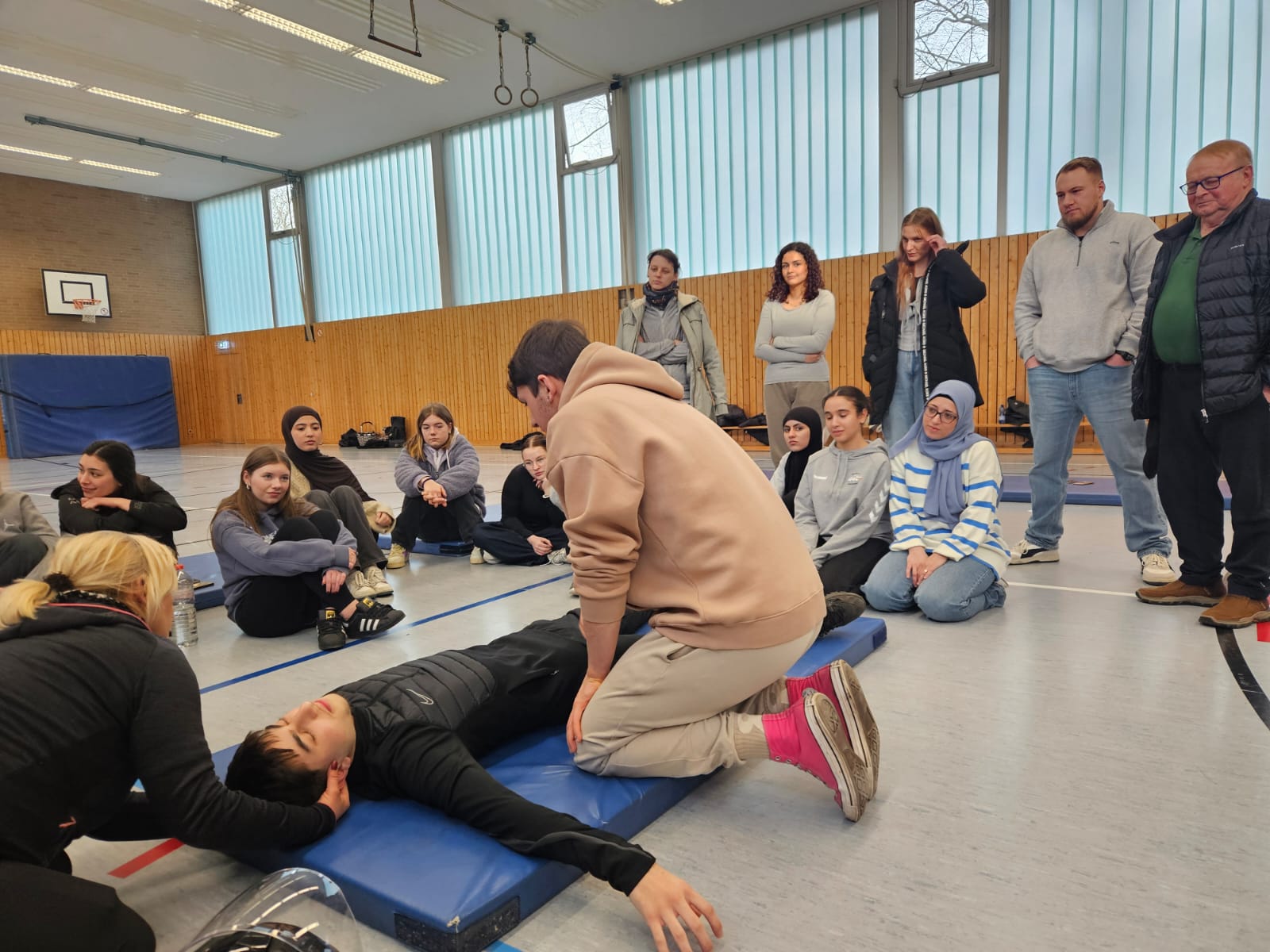 Erste Hilfe  Lehrgang bei der DJK