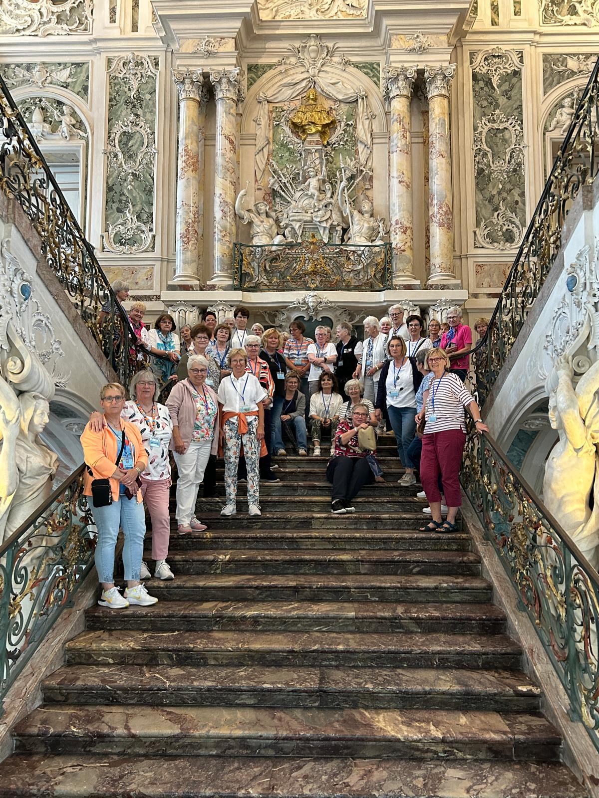 Sportliche Frauen auf Welterbe-Tour
